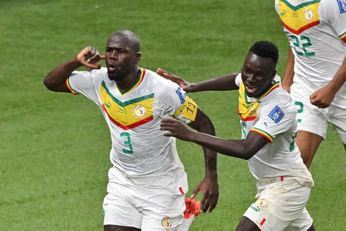 Kalidou Koulibaly (3) cetak gol penentu dalam duel timnas Ekuador vs Senegal di Grup A Piala Dunia 2022 di Khalifa International Stadium, Al Rayyan (29/11/2022).