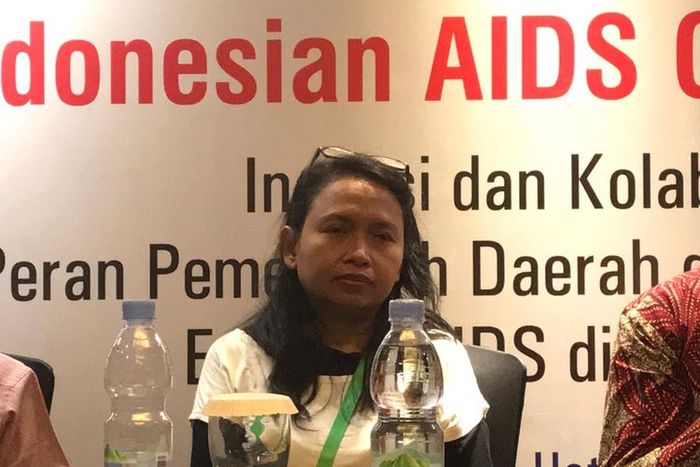 Hayu Ari Setyaningtyas atau Arini yang seorang penyintas HIV dalam acara The Indonesian AIDS Conference (iAIDS) 2019 di Bandung 