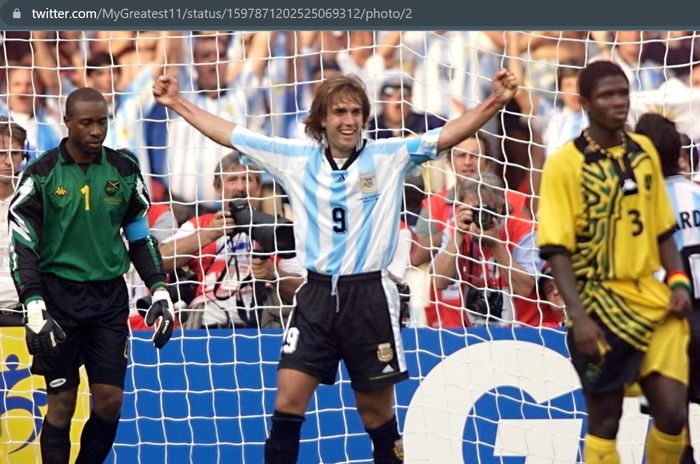 Pencetak gol terbanyak timnas Argentina di Piala Dunia, Gabriel Batistuta, mengumpulkan 10 gol di turnamen sepak bola sejagat tersebut.