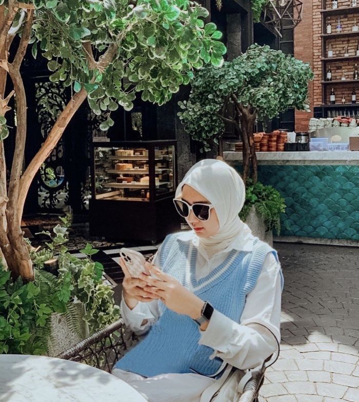 Ampuh, 10 Cara Foto Candid Ini Bikin Hasil Potretnya Tampak Aesthetic