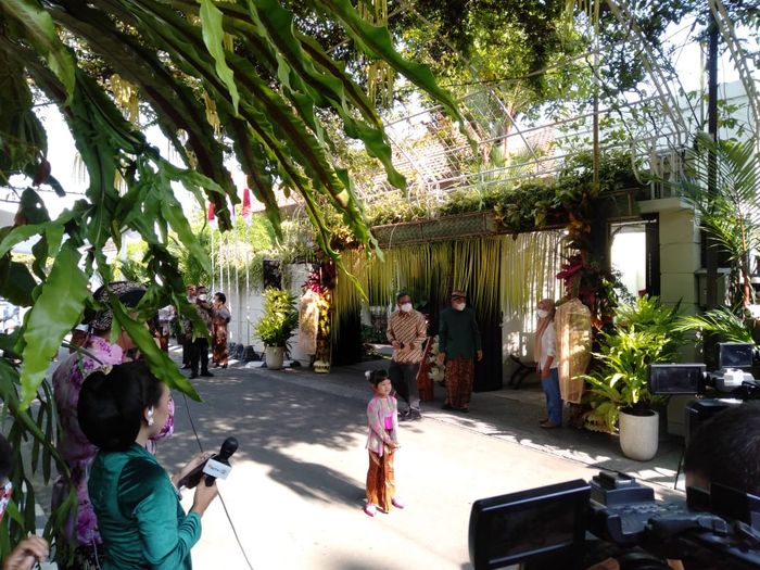 Tingkah Sedah Mirah di rumah Jokowi