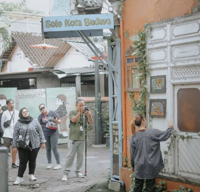 Mau Beli Oleh-oleh Murah, 8 Tempat Wisata Belanja di Solo Wajib