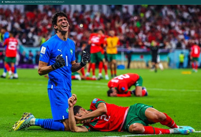 Timnas Maroko berhasil melaju ke semifinal Piala Dunia 2022 berkat kemenangan 1-0 atas timnas Portugal. 