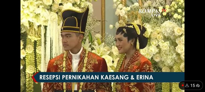 Kaesang Pangarep dan Erina Gudono saat resepsi sesi kedua, Minggu (11/12)