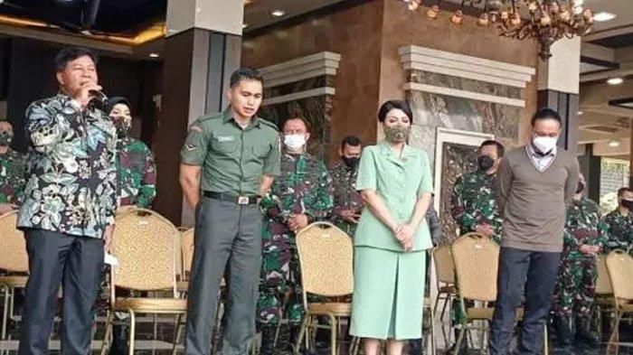Aprilio Manganang mengikuti proses sidang dengan seragam TNI AD