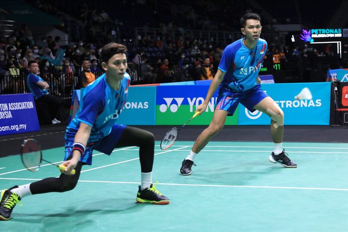 Pasangan ganda putra Indonesia, Fajar Alfian/Muhammad Rian Ardianto, pada babak kedua Malaysia Open 2023 di Axiata Arena, Kuala Lumpur, Kamis (12/1/2023).