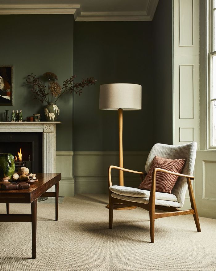 4 Cara Mudah Tampilkan Warna Hijau Sage di Ruang Tamu - Semua Halaman