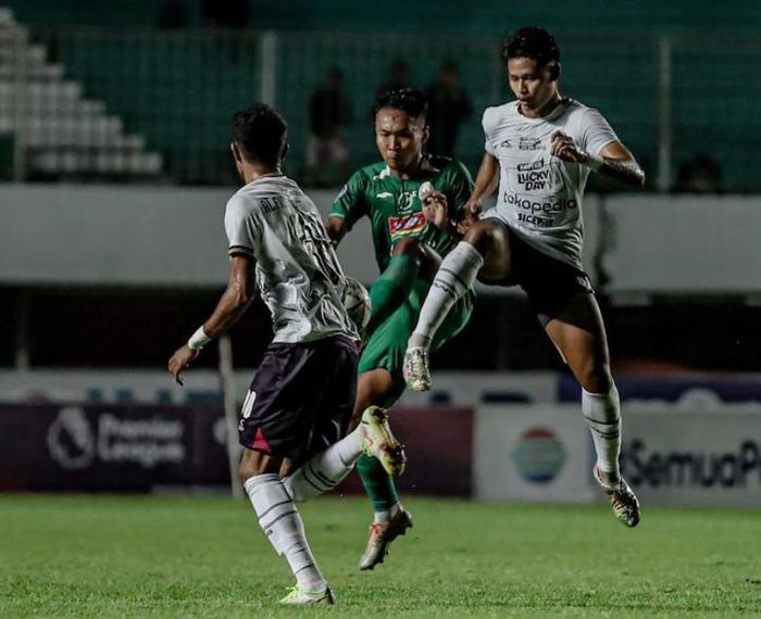 Laga pekan ke-19 antara PSS Sleman vs RANS Nusantara FC berlangsung di Stadion Maguwoharjo, Sleman, Yogyakarta, Sabtu (21/1/2023)