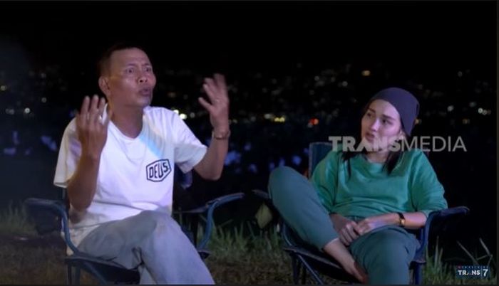 Ayah Rozak cerita saat Ayu Ting Ting diomeli produser saat rekaman