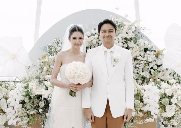 Mikha Tambayong dan Deva Mahenda menikah di Bali, Sabtu (29/1/2023).