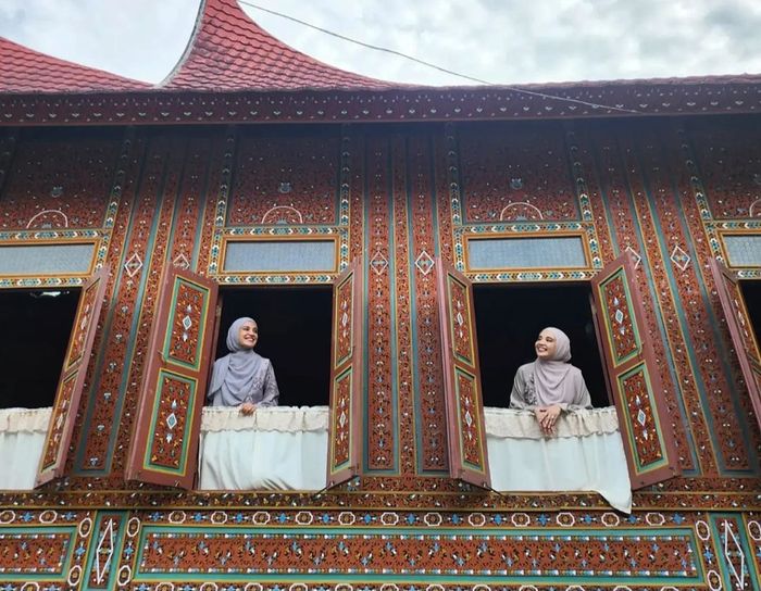 Kondisi rumah gadang nenek Zaskia Sungkar dan Shireen Sungkar