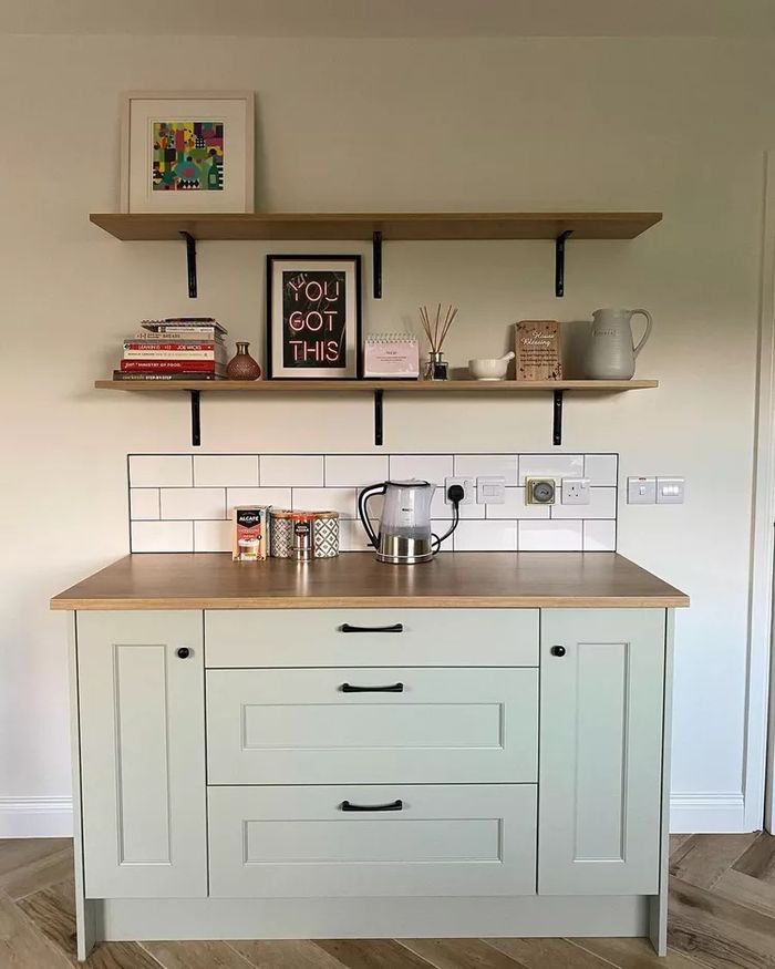 4 Cara Buat Warna Hijau Sage Makin Estetik di Dapur - iDEA