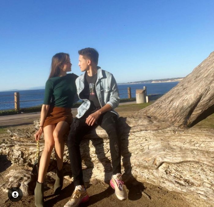 Cinta Laura dan kekasihnya