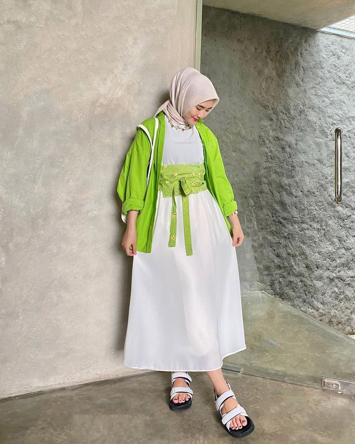 Ide OOTD Obi Belt Hijab dari Selebgram, Bikin Tampilan Makin Stylish