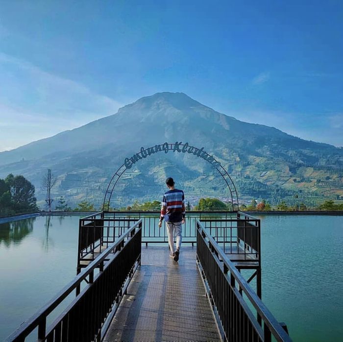 Ide Ngabuburit di Embung Kledung Temanggung, Tempat Wisata Estetik