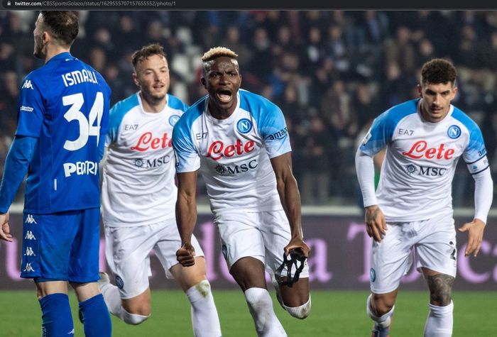Selebrasi striker Napoli, Victor Osimhen, usai mencetak gol ke gawang Empoli pada partai pekan ke-24 Liga Italia 2022-2023, Sabtu (25/2/2023).