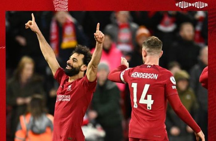 Winger Liverpool, Mohamed Salah, merayakan gol ke gawang Manchester United dalam laga Liga Inggris di Stadion Anfield, Minggu (5/3/2023).