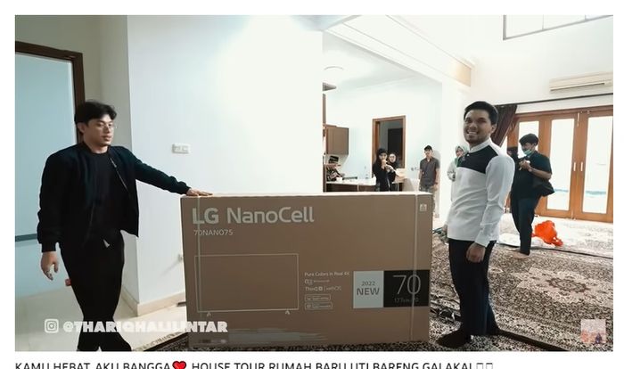 TV 70 inch untuk Fuji dari Thariq Halilintar