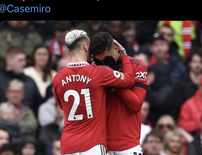 Antony menyampaikan pesan haru ke Casemiro yang diganjar kart Merah di laga bekan ke-27 Liga Inggris, Manchester United vs Southampton
