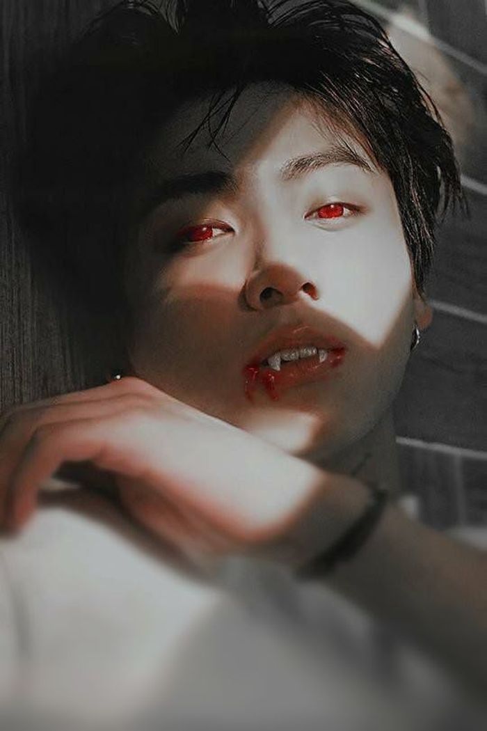 Jungkook diedit menjadi karakter Vampire (editan fans)