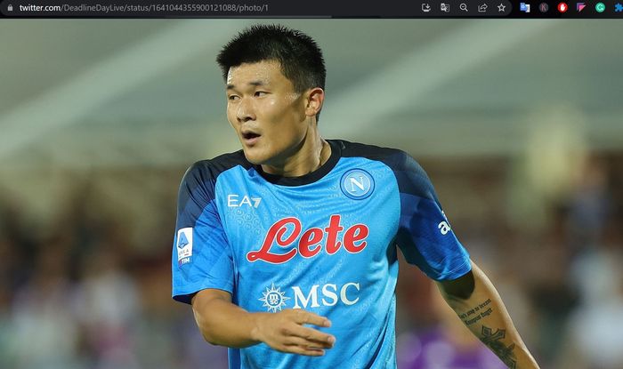 Bek tengah Napoli, Kim Min-jae, menolak rumor yang ada soal kepergiannya ke klub Liga Inggris.