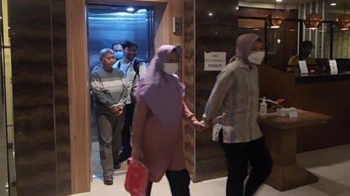 Tersangka pemilik agen wisata
