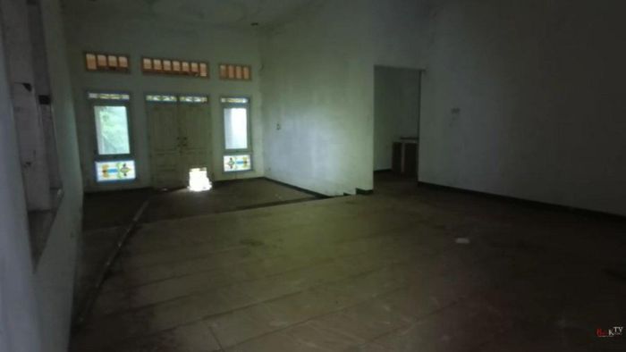 Area ruang tamu rumah Suzanna