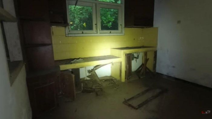 Potret dapur di rumah Suzanna