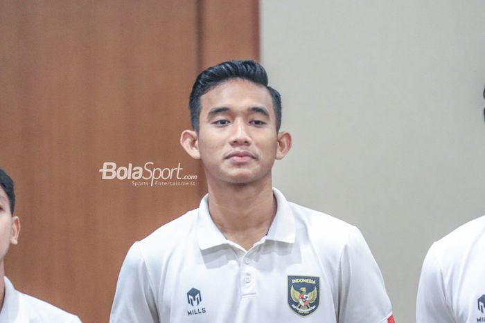 Bek timnas U-22 Indonesia, Rizky Ridho, saat ditemui di Hotel Sultan, Senayan, Jakarta, Jumat (21/4/2023) sore.