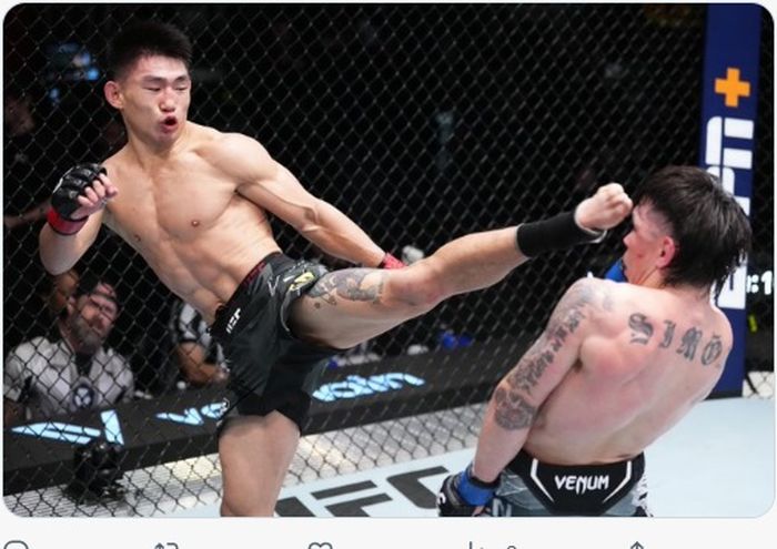 Duel antara Song Yadong melawan Ricky Simon di UFC Vegas 72, Minggu (30/4/2023) WIB.