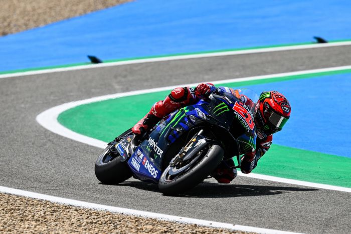 Aksi pembalap Monster Energy Yamaha, Fabio Quartararo pada MotoGP Spanyol 2023 di Sirkuit Jerez, Minggu (30/4/2023)