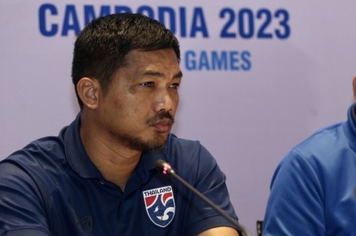 Pelatih timnas Thailand U-22 di SEA Games 2023, Issara Sritaro.