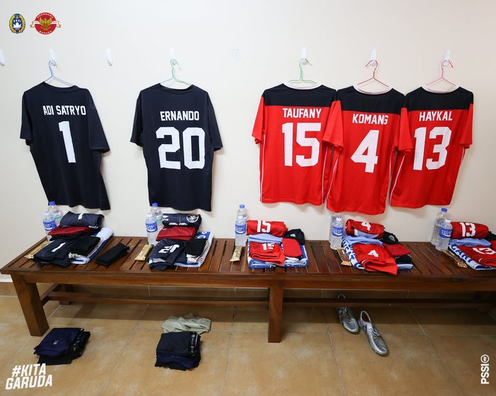 Suasana ruang ganti <a href='https://www.presnapress.com/tag/timnas-u-22-indonesia' class='blue'>Timnas U-22 Indonesia</a> di Olympic Stadium, Phnom Penh jelang partai puncak <a href='https://www.presnapress.com/tag/sea-games-2023' class='blue'>SEA Games 2023</a> melawan Thailand