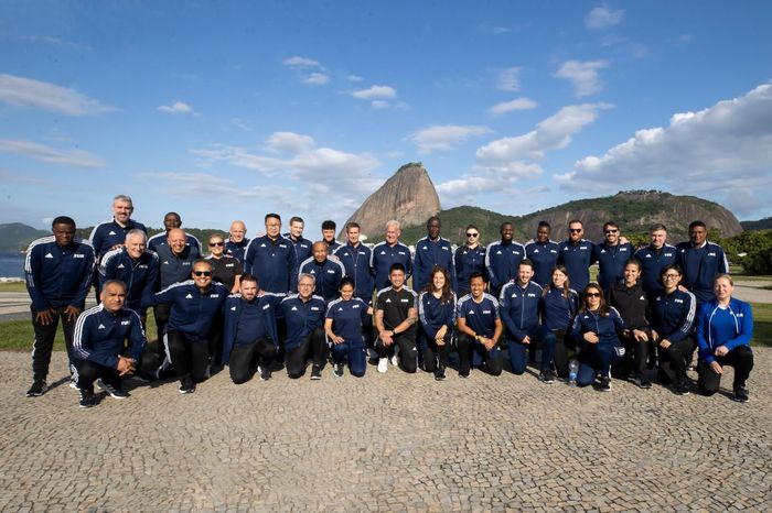 Tim Kursus FIFA Technical Leadership Diploma yang tengah menjalani kursus di Brasil.
