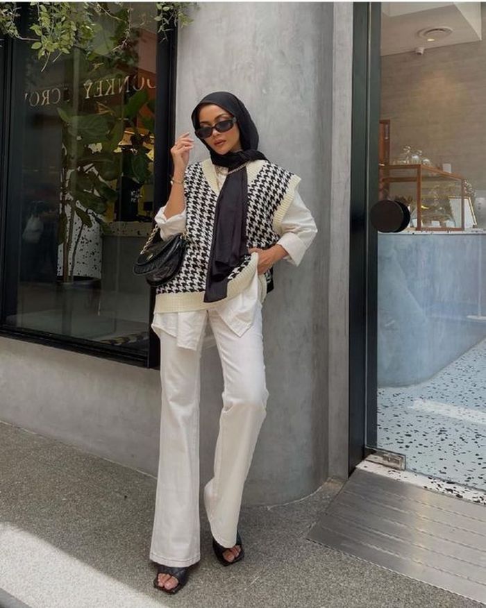 Ide Padu Padan Outfit Celana Cutbray Hijab Bikin Kaki Terlihat Jenjang