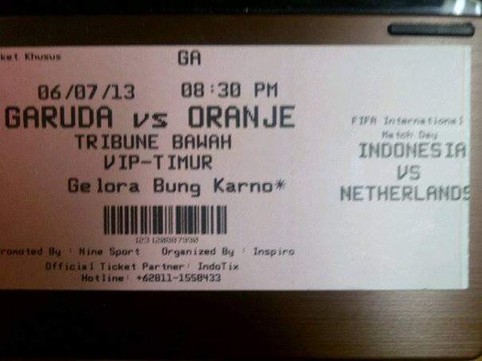 Tiket pertandingan timnas Indonesia melawan Belanda pada 7 Juni 2013.