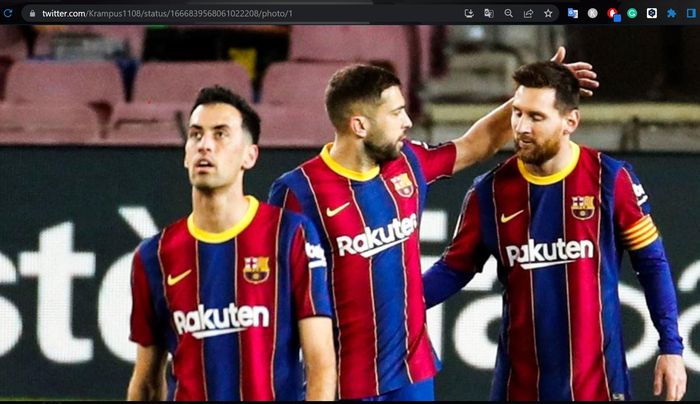 Dari kiri ke kanan: Sergio Busquets, Jordi Alba, dan Lionel Messi saat masih sama-sama bermain di Barcelona.