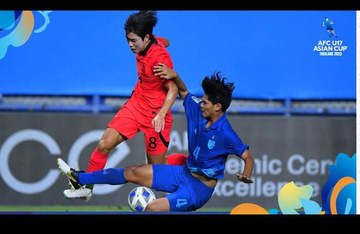 Timnas U-17 Korea Selatan memastikan diri lolos ke Piala Dunia U-17 2023 usai mengalahkan Thailand 4-1 pada babak perempatfinal Piala Asia U-17 2023.