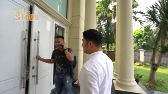 Penampakan rumah mewah asisten Irfan Hakim