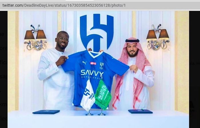 Kalidou Koulibaly (kiri) resmi tinggalkan Chelsea untuk gabung Al Hilal, klub tersukses di Liga Champions Asia yang beralias Real Madrid versi Arab.