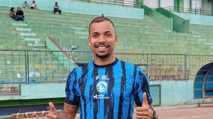 Pemain Asing Arema FC, Gustavo Almeida.