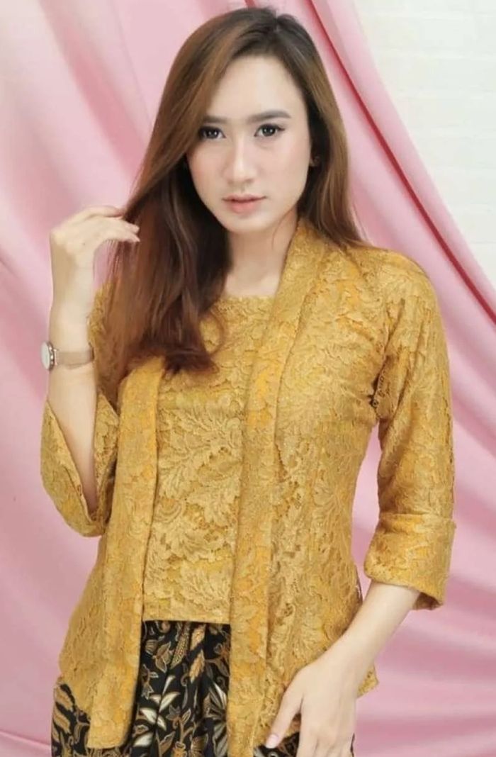 7 Rekomendasi Kebaya Modern Terbaru 2023 untuk Kondangan dan Wisuda Stylo