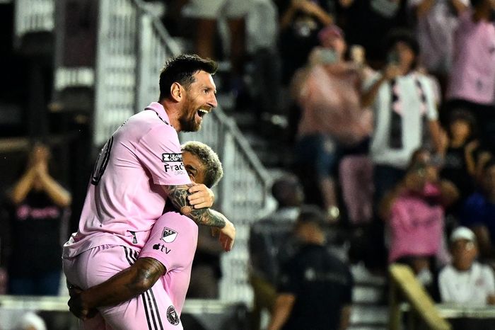 Lionel Messi merayakan gol untuk Inter Miami ke gawang Orlando City dalam laga babak 32 besar Leagues Cup di Stadion DRV PNK pada Kamis (3/8/2023) pagi hari WIB.