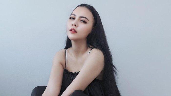 Ratu Rizky Nabila lepas hijab setelah tiga minggu hijrah