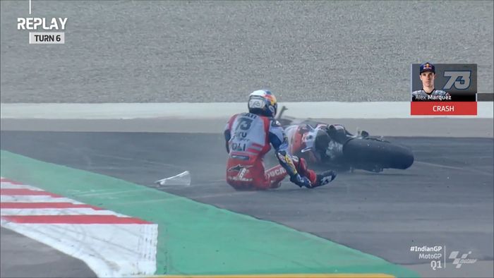 Pembalap Gresini Ducati, Alex Marquez mengalami highside cukup keras pada sesi kualifikasi MotoGP India 2023, di Sirkuit Buddh, Uttar Pradesh, India, Sabtu (23/9/2023).