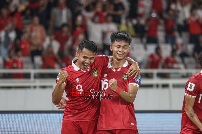 Hokky Caraka (kanan) sedang merayakan gol bersama Dimas Drajad (kiri) yang menciptakannya saat laga Kualifikasi Piala Dunia 2026 antara timnas Indonesia versus timnas Brunei Darussalam di Stadion Utama Gelora Bung Karno, Senayan, Jakarta, Kamis (12/10/2023).