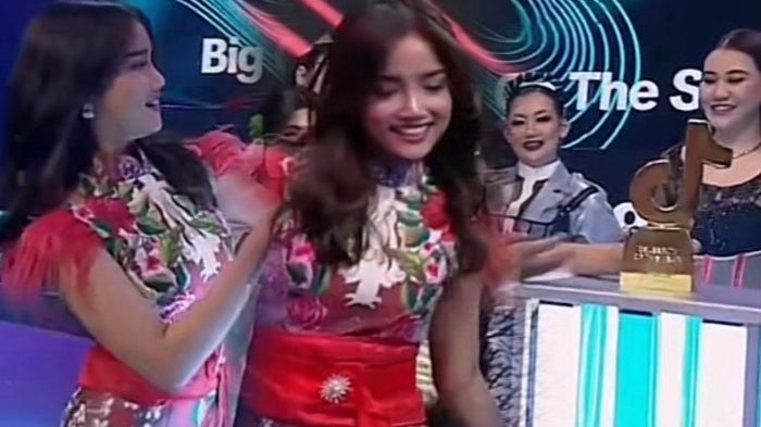 Pertemuan Fuji dan Aaliyah Massaid