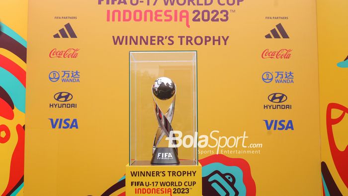 Trofi Tur Piala Dunia U-17 2023 di Pura Mangkunegaran, Solo, Minggu (5/11/2023).