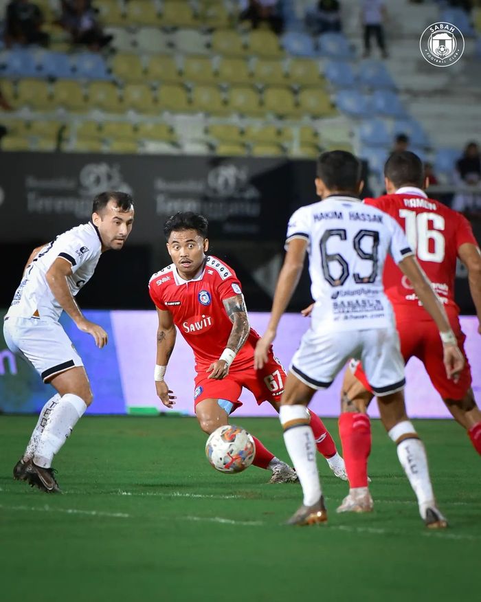 Saddil Ramdani saat membela Sabah FC vs Terengganu, Jumat (24/11/2023).
