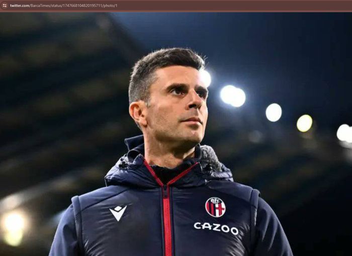 Pelatih Bologna, Thiago Motta, dikabarkan menjadi calon pengganti Stefano Pioli di AC Milan.